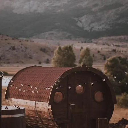 Barrel Land Blidinje - Drvena Bacva Za Spavanje * Posušje