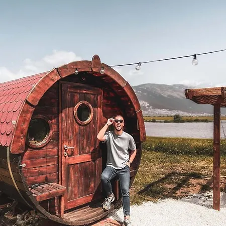 Barrel Land Blidinje - Drvena Bacva Za Spavanje Campingplatz
