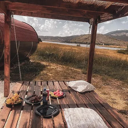 Barrel Land Blidinje - Drvena Bacva Za Spavanje